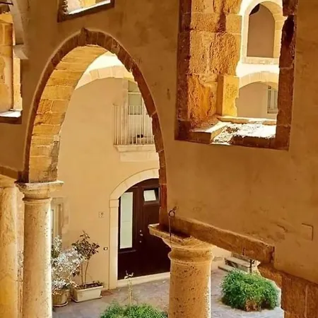 Apartment Lovely 2-bed In Siracusa Syracuse